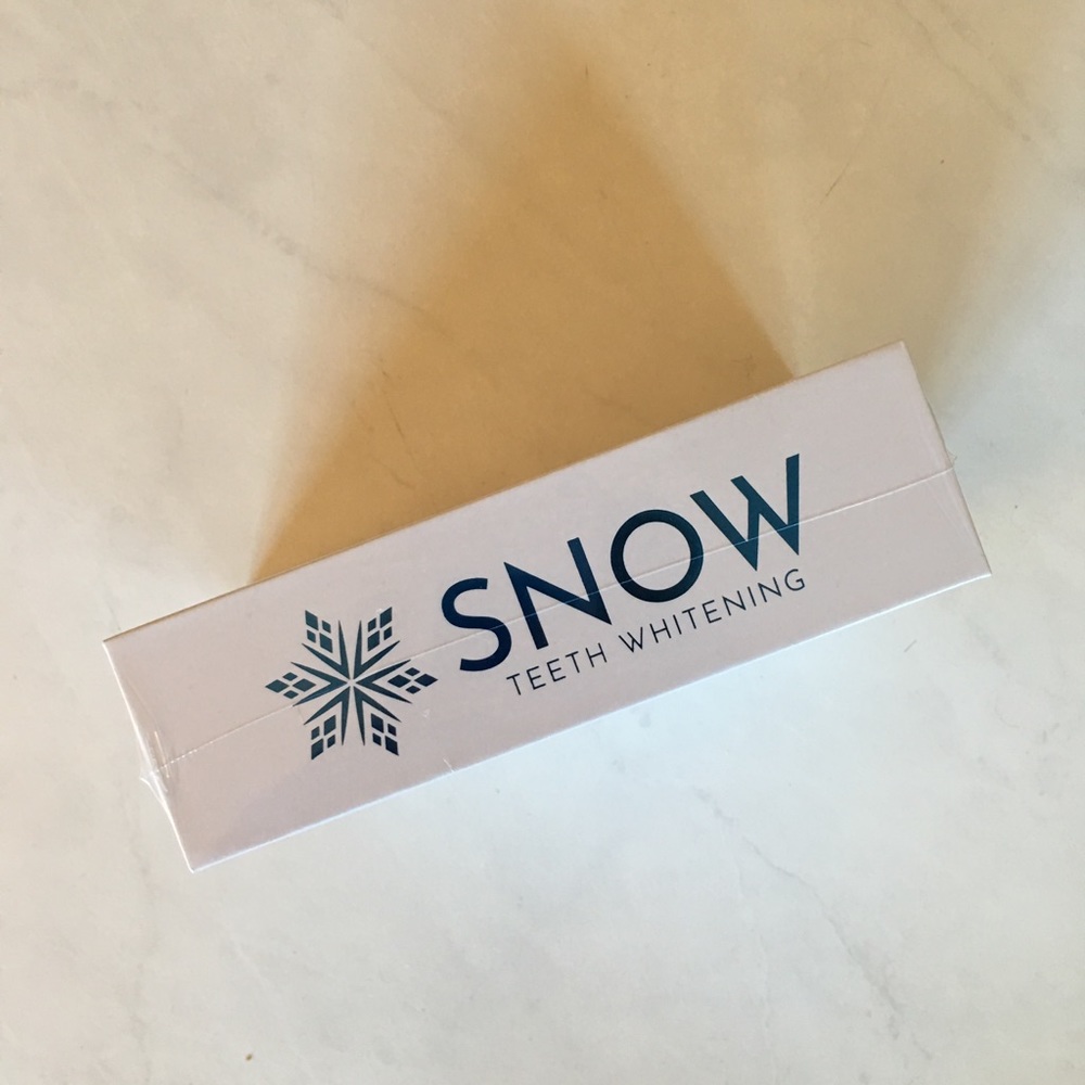Snow Teeth Whitening Kit